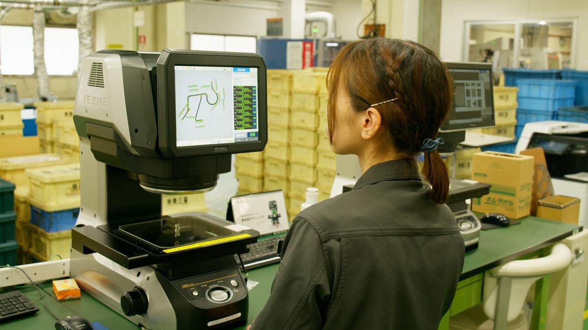 特発三協のばねは、品質管理の厳しい自動車 業界でもご使用いただいております。